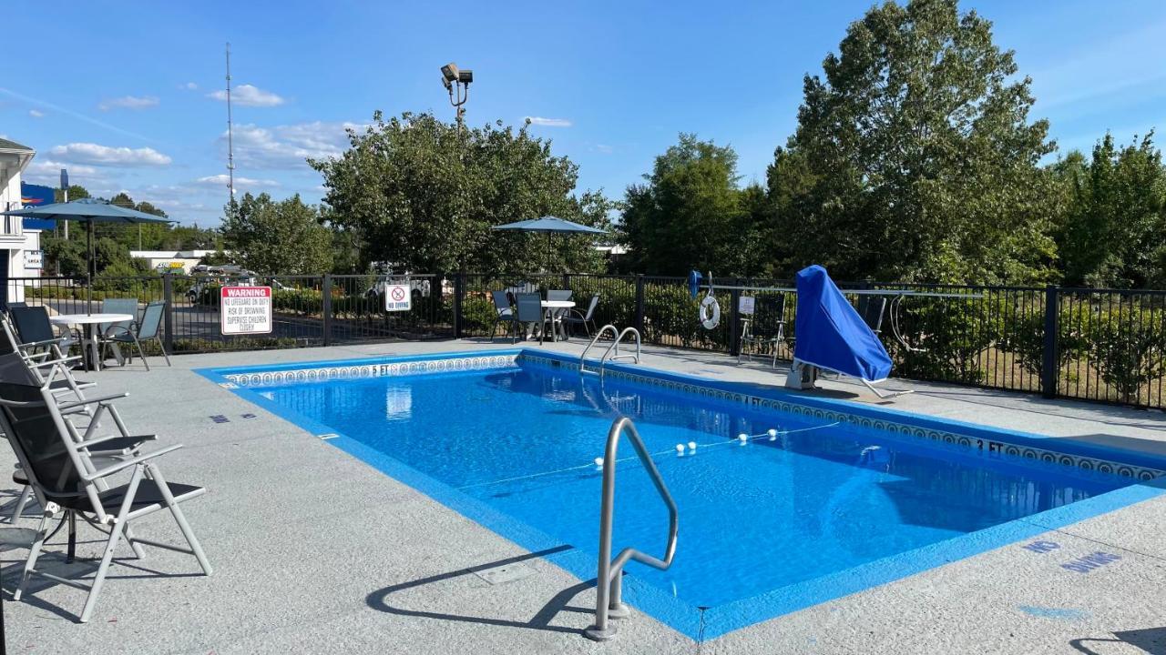 Baymont By Wyndham Hotel