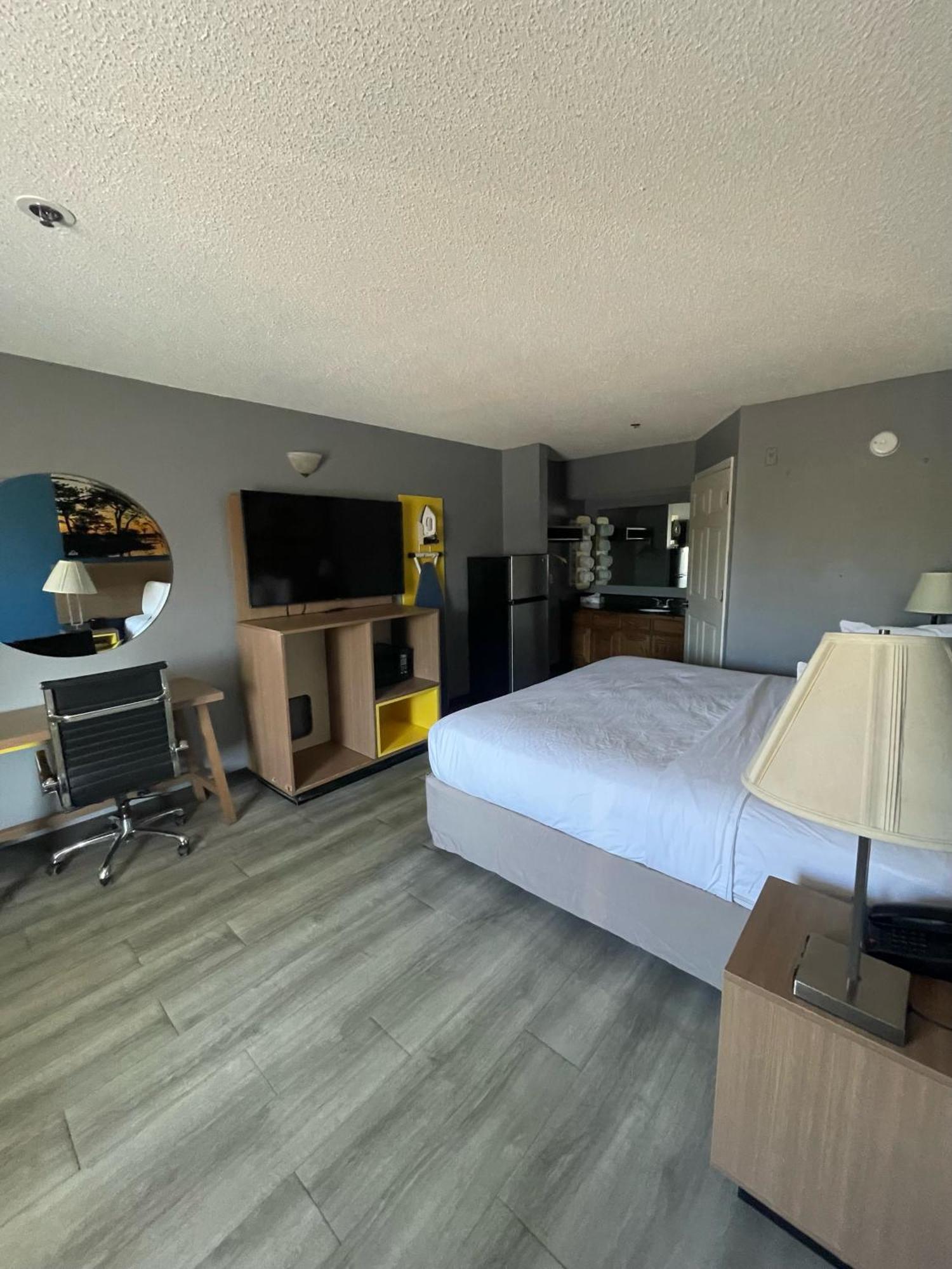 Baymont By Wyndham